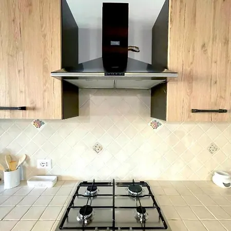 Apartment Casa Del Glicine - Monolocale Con Terrazzo Vista Sul Verde, Parcheggio Gratuito E Self Check-in *