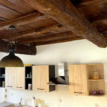 Casa Del Glicine - Monolocale Con Terrazzo Vista Sul Verde, Parcheggio Gratuito E Self Check-in *