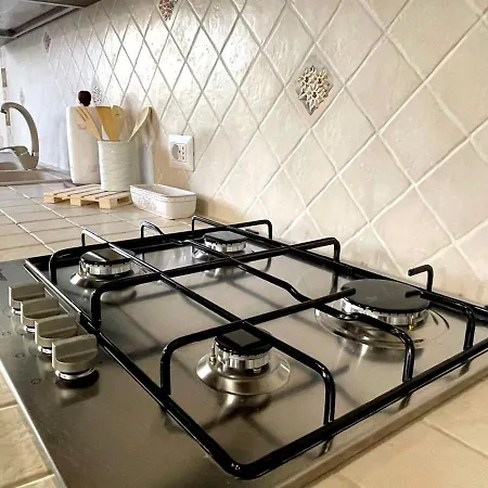 Casa Del Glicine - Monolocale Con Terrazzo Vista Sul Verde, Parcheggio Gratuito E Self Check-in * Bagnoregio