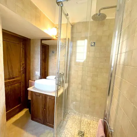 Apartment Casa Del Glicine - Monolocale Con Terrazzo Vista Sul Verde, Parcheggio Gratuito E Self Check-in
