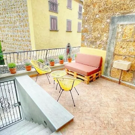 Casa Del Glicine - Monolocale Con Terrazzo Vista Sul Verde, Parcheggio Gratuito E Self Check-in Apartment *